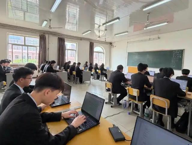 回归到“服务于教与学”的本位教育的计算机科学与技能学段