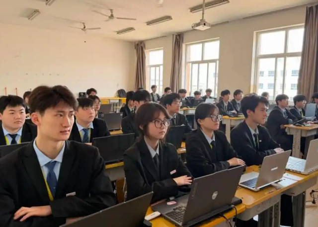 回归到“服务于教与学”的本位教育的计算机科学与技能学段