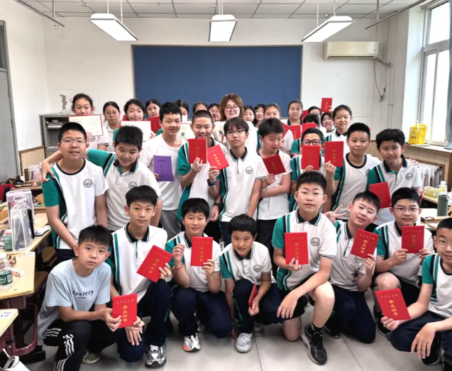 你们以为大学是什么样的小学生答高枕无忧的自在的